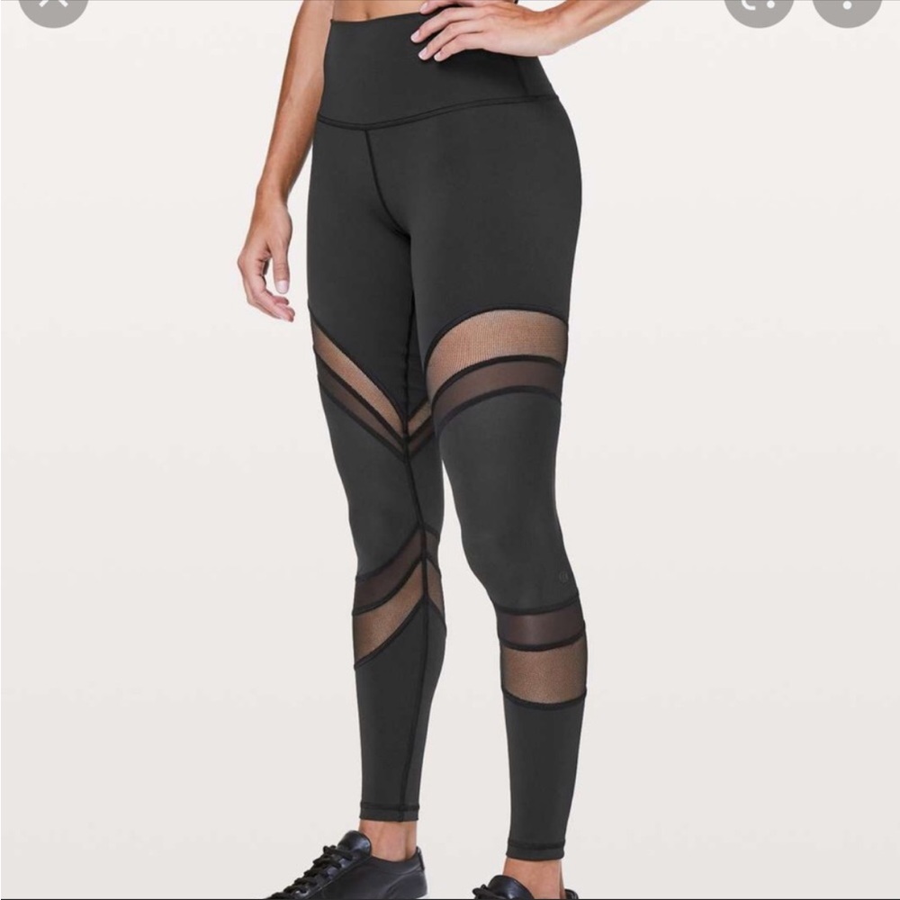 Lululemon black leggings, size 8